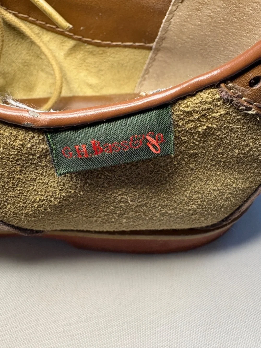 Vintage GH Bass & Co Two-Tone Tan and Brown Suede Leather Derby Oxfords Size 8.5